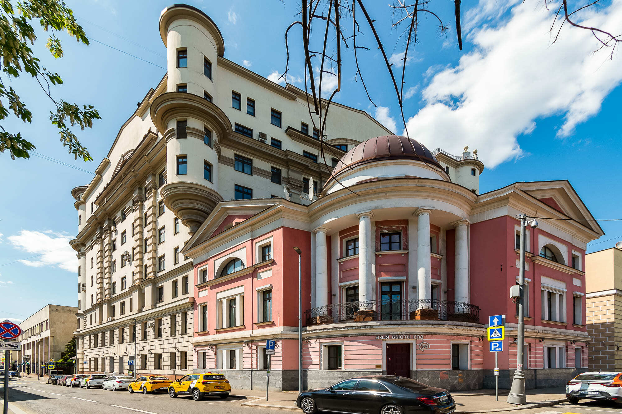 Купить квартиру в ЖК Дипломат в Погорельском переулке, 6 в районе  Замоскворечье в Москве на официальном сайте.